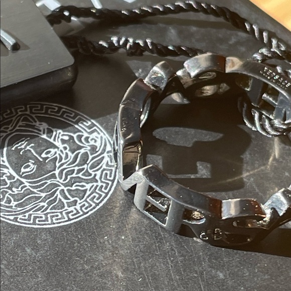 Versace Logo Gunmetal Silver Ring - Picture 7 of 13